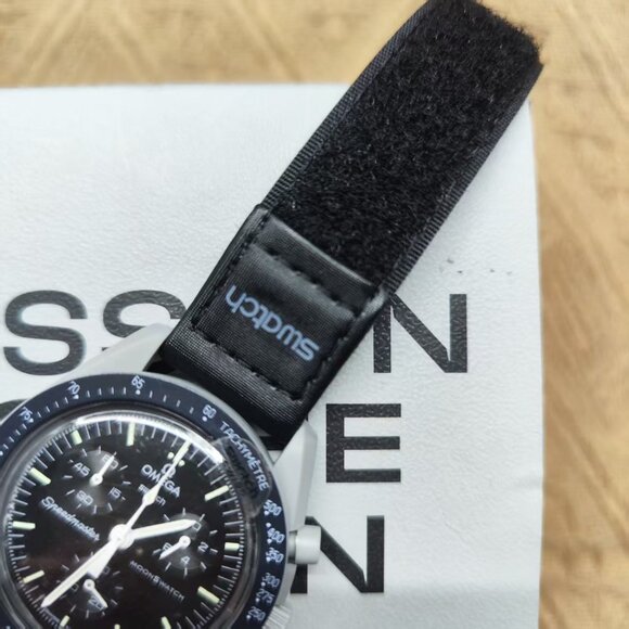 Swatch x Omega MoonSwatch Mission Moon (New Unworn | Full Set) - Picture 4 of 6